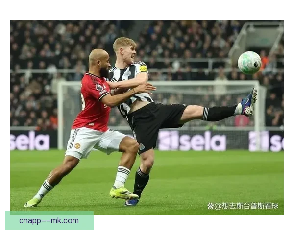 奥利塞英超主场精彩兜射破曼联死角上演制胜一球